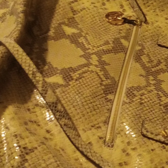 Handbag - Picture 2 of 11